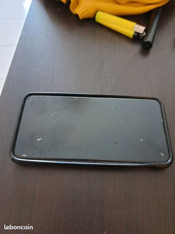 Samsung S10 (image 3)