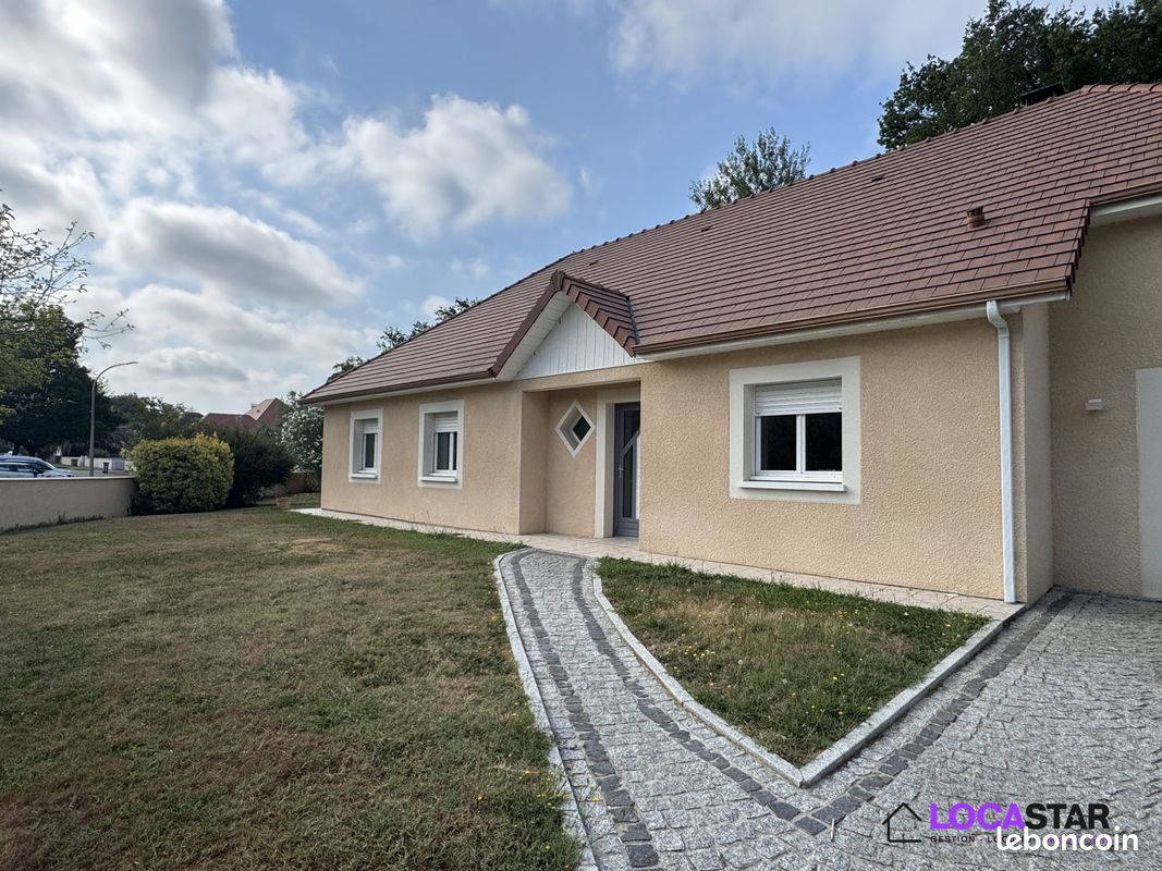Maison 5 pièces 112 m² · à Lons · 112 m² · 1 559 €