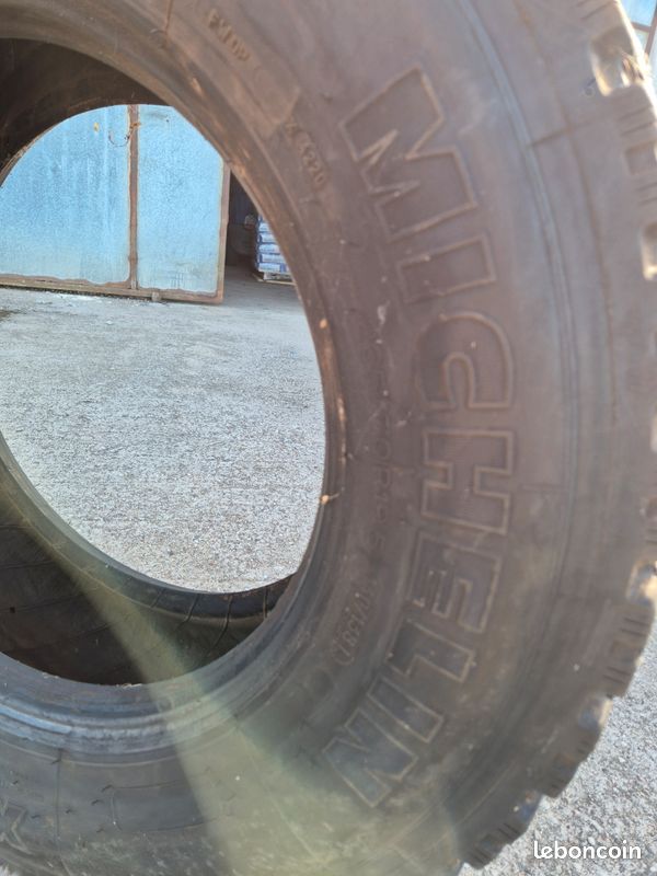 Pneus Michelin (image 1)