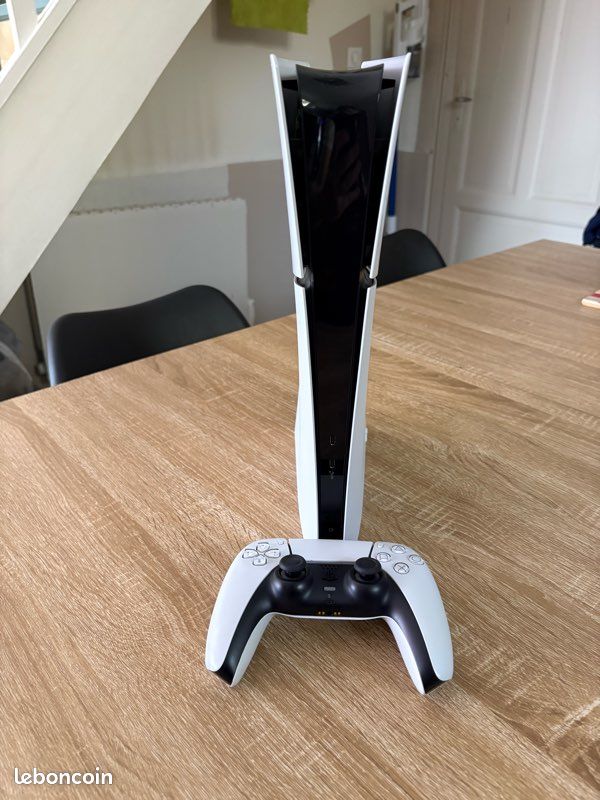 Ps5 slim avec écran gaming (image 3)