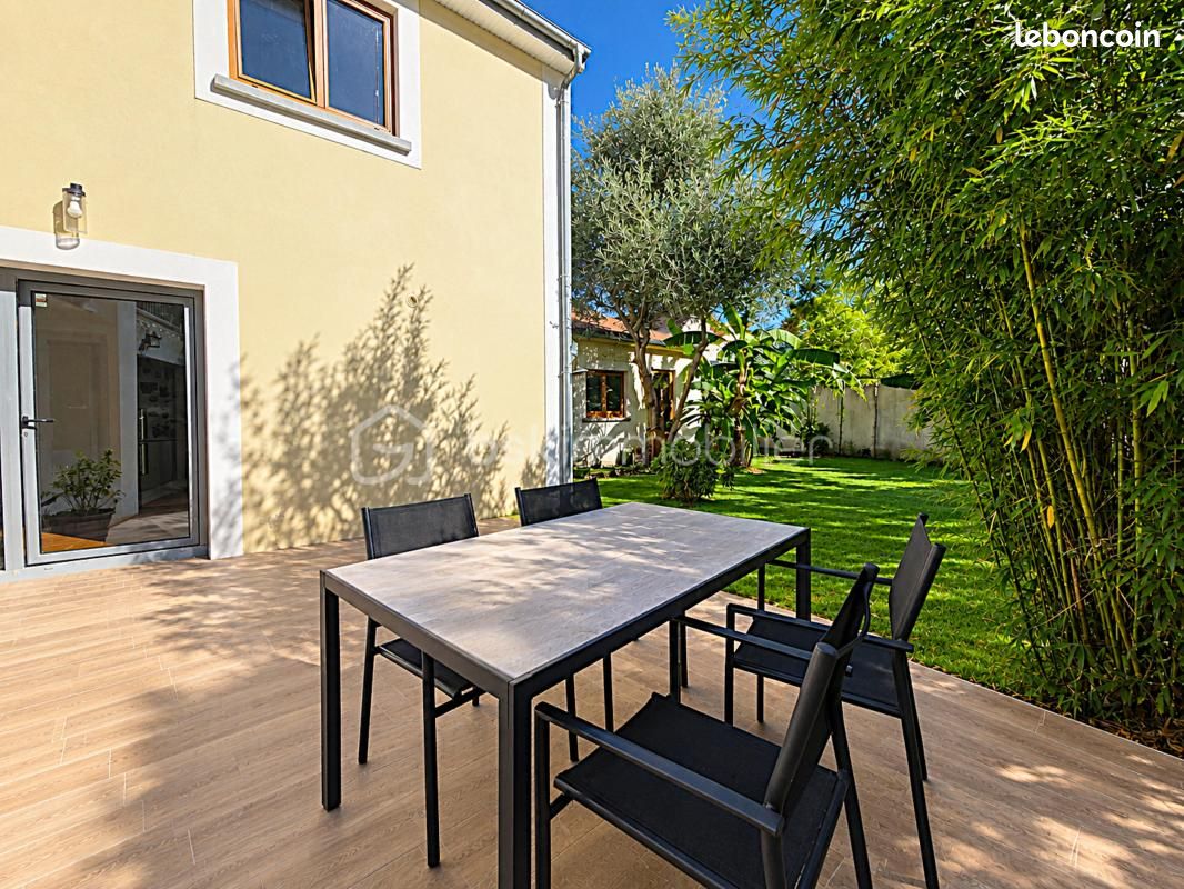 Maison 8 pièces 170 m² · à Ozoir-la-Ferrière · 170 m² · 424 000 €