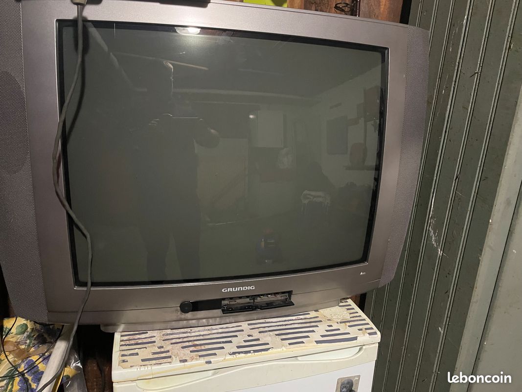 Ancienne télé (image 2)
