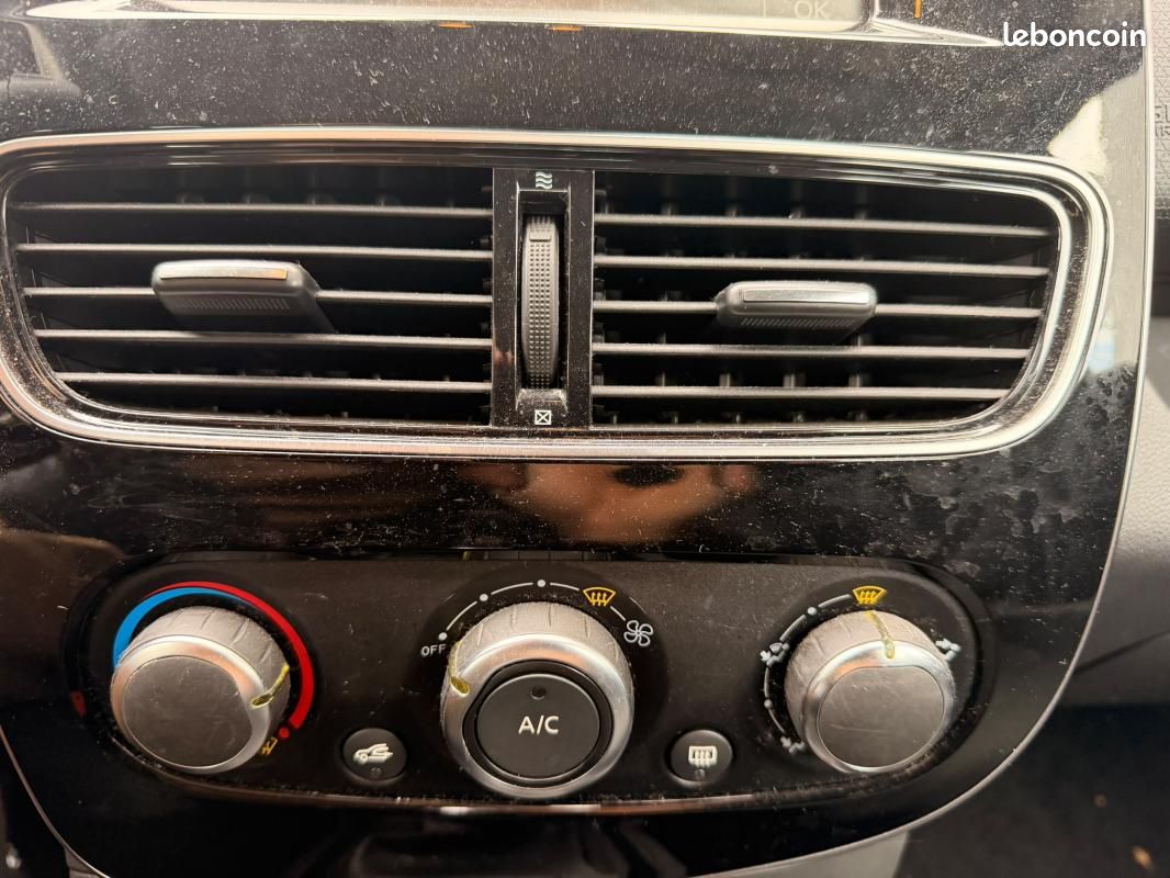 Renault Clio IV - TCE 75CH Trend (image 8)