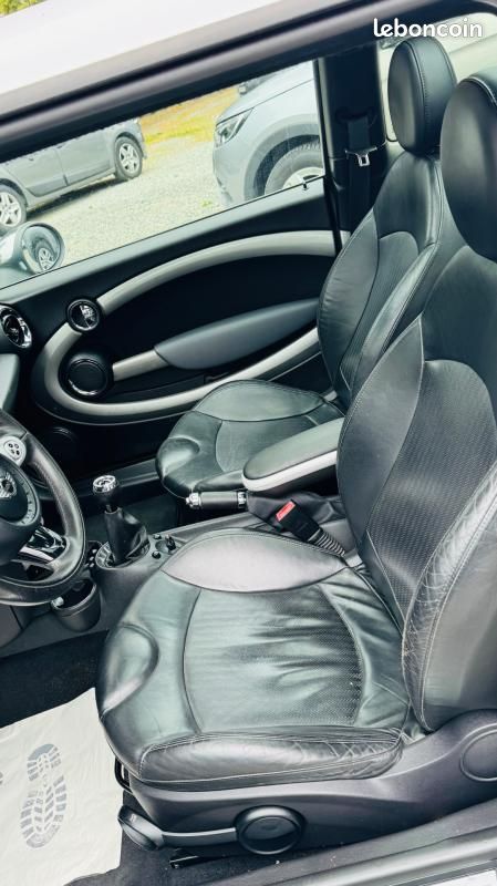 Mini Hatch R56 1.6i - 175 CH Cooper S (image 8)