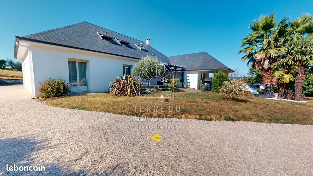 Maison 6 pièces 166 m² · à Lescar · 166 m² · 349 000 €