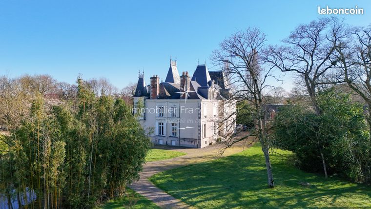 Chateau 14 pièces 468 m²