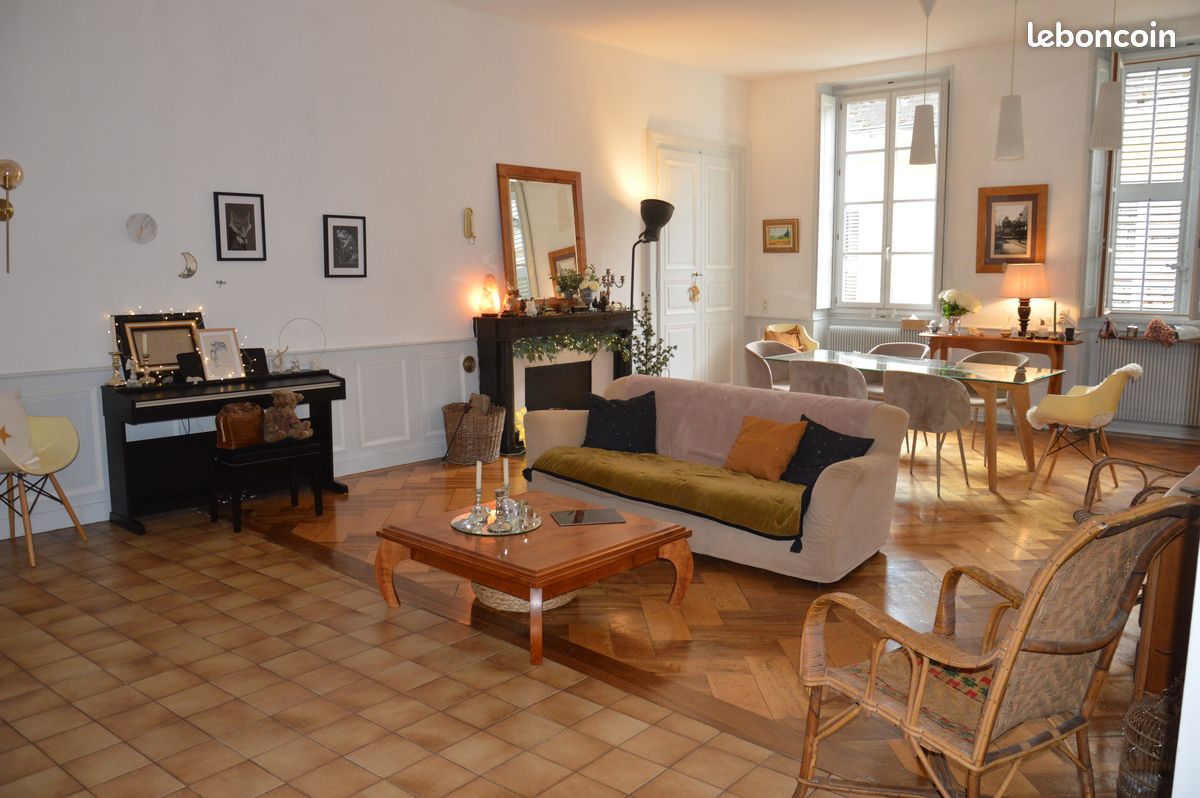 Appartement 5 pièces 180 m² · à Chambéry · 180 m² · 450 000 €