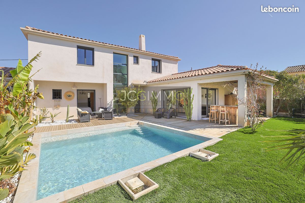 Maison 6 pièces 153 m² · à La Crau · 153 m² · 779 000 €