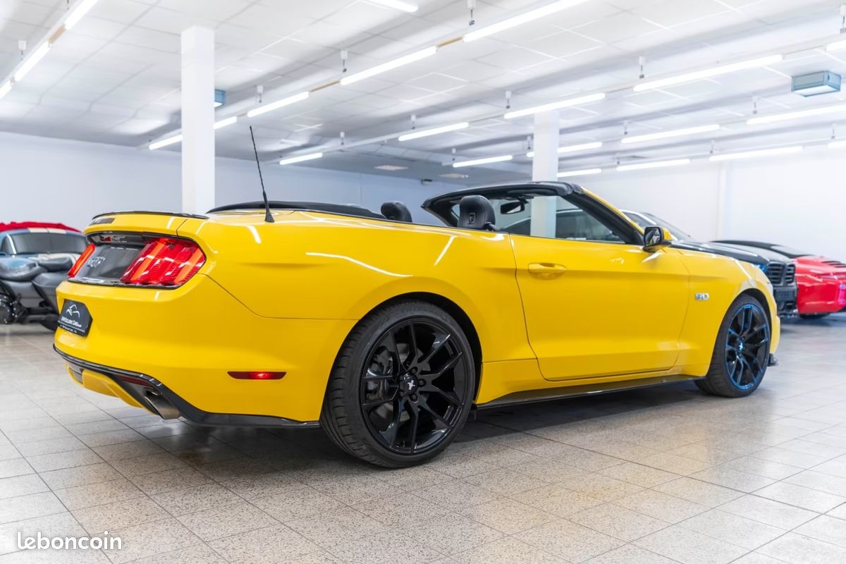 FORD Mustang GT CABRIOLET 5.0 V8 426CH BVA - GPL - CUIR - APPLE CARPLAY (image 8)