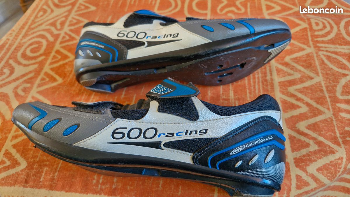 Chaussures vélo décathlon P 42 Équipements vélos