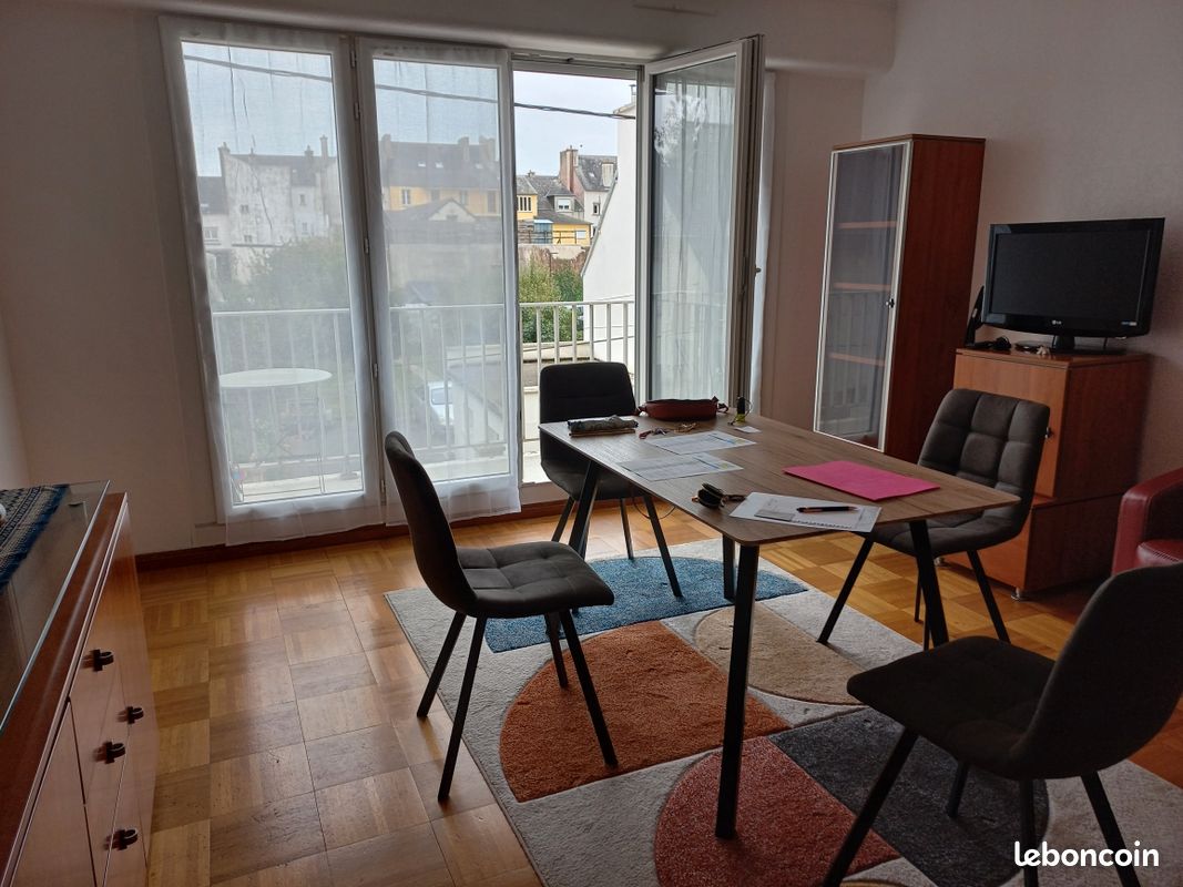 Appartement 3 pièces 45 m² · à Carhaix-Plouguer · 45 m² · 550 €/mois