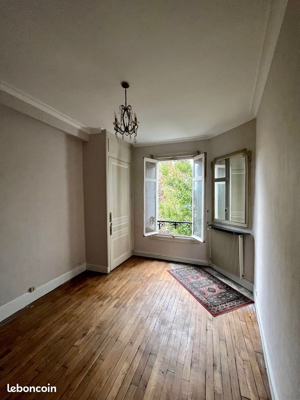 Appartement 5 pièces 120m2. Prix en baisse. De particulier à particulier - Limoges 87000 Centre-Hôtel de Ville Emailleurs (image principale 0)