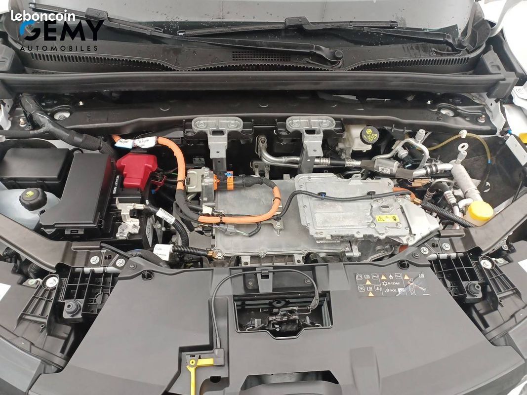 RENAULT Megane E-Tech EV60 220 ch super charge Techno (image 12)