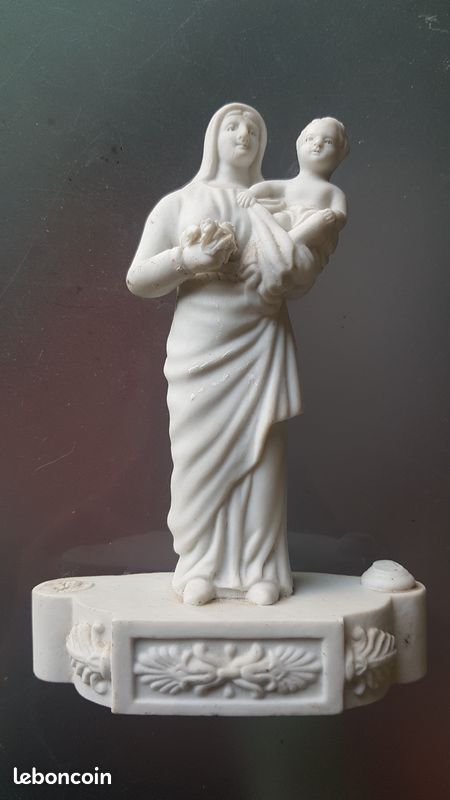 Vierge Marie à l'enfant en porcelaine ou biscuit (image 1)
