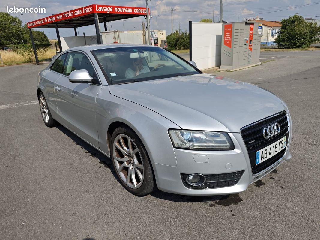 AUDI A5 Coupé DIESEL Quattro 3.0 TDi V6 24V 240CV (image 1)