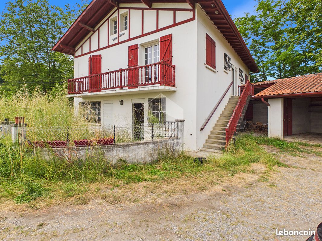 Maison 7 pièces 185 m² · à Méharin · 185 m² · 199 000 €