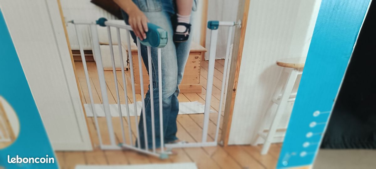 Barrière de sécurité Safety 1st (j en ai 3 ) (image 2)