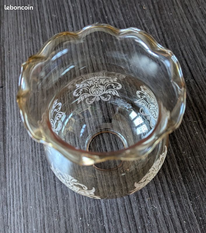 JOLI GLOBE TULIPE ANCIEN POUR LAMPE A PETROLE-H 150 MM Bourg-Charente 16200
