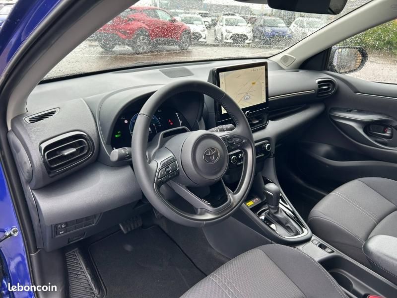 Toyota Yaris 116h Design 5p MY26 (image 16)