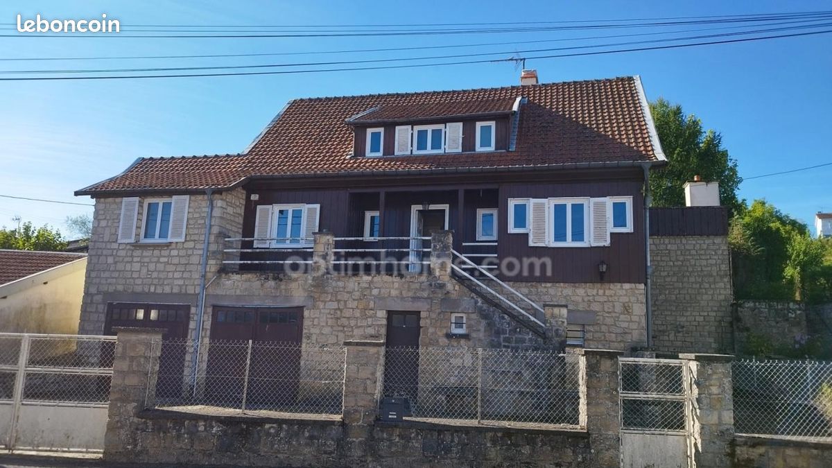 Maison 9 pièces 187 m² · à Robert-Espagne · 187 m² · 120 000 €
