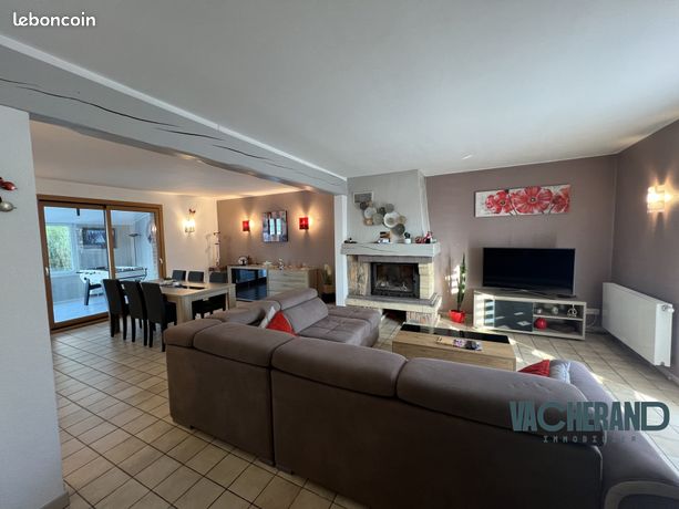 Maison 8 pièces 180 m²