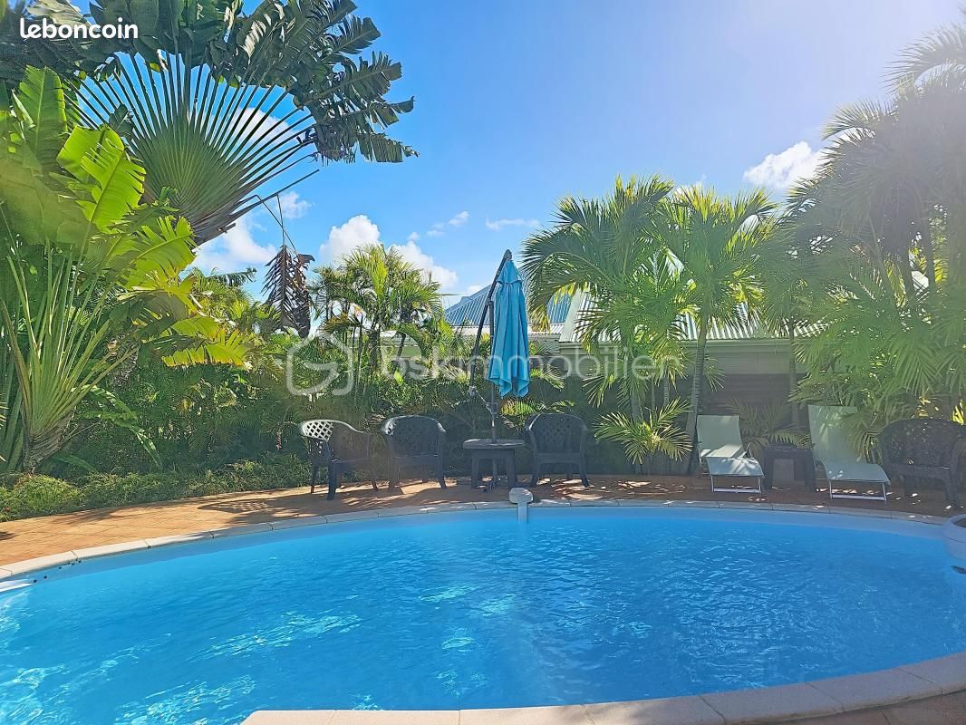 Maison 4 pièces 97 m² · à Saint-François · 97 m² · 569 500 €