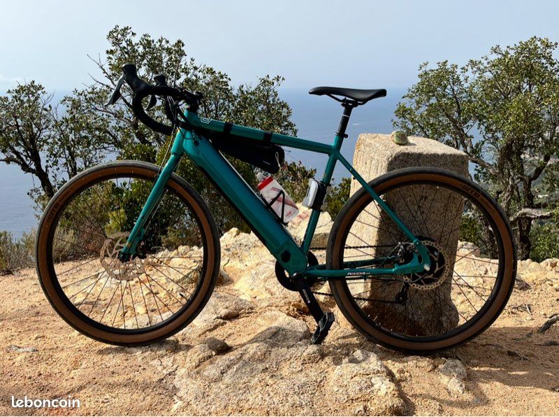 Vélo gravel Électrique Kona Rove Vélos