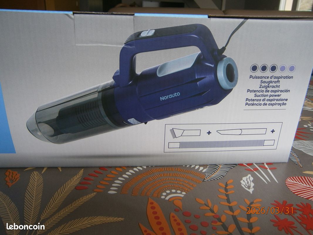 Aspirateur voiture (image 1)