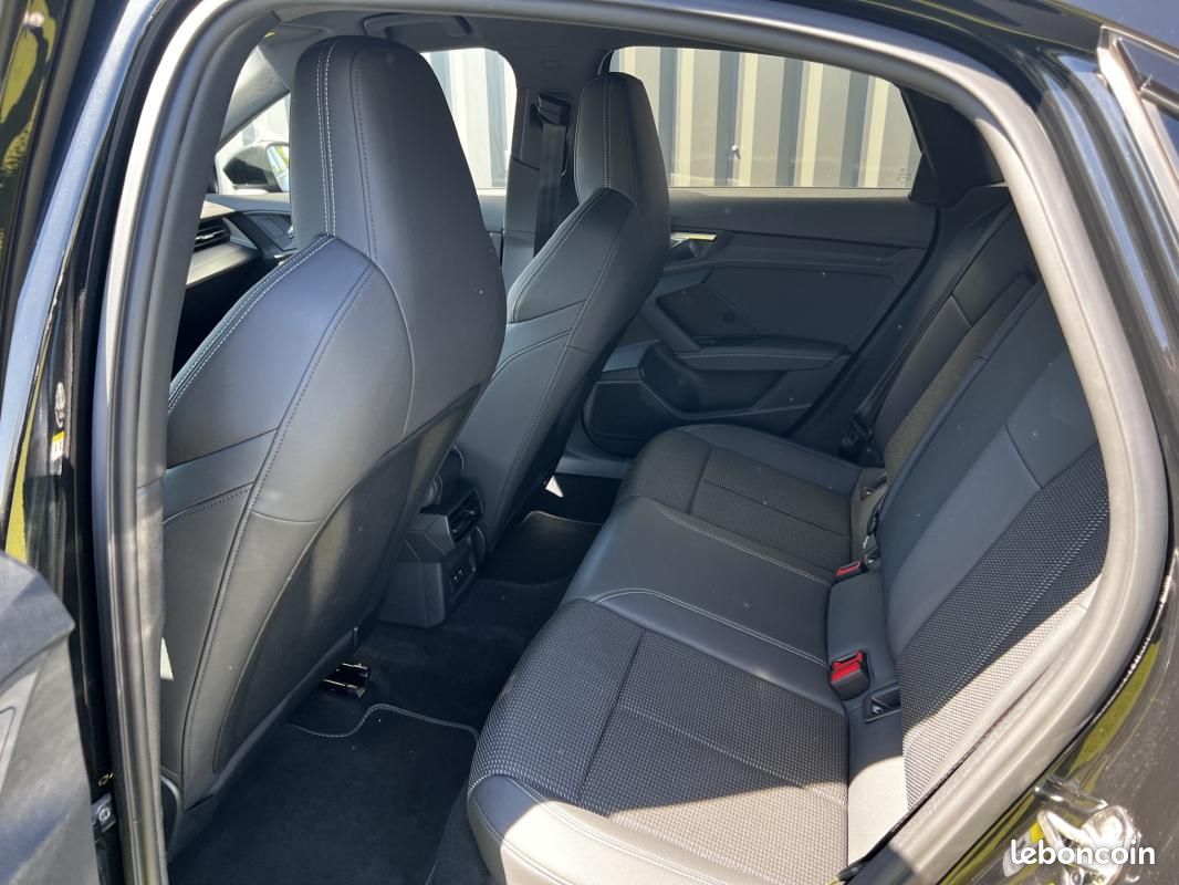 Audi A3 Berline S-LINE 35 2.0 TDI 150CH S-TRONIC7 CAMERA (image 7)