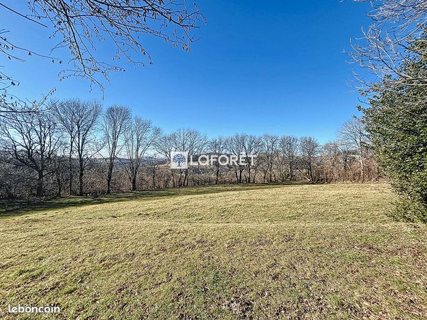 Terrain 2470 m² CURIERES