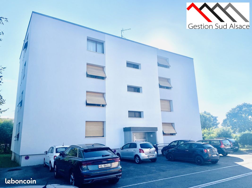 Appartement 3 pièces 82 m² · à Saint-Louis · 82 m² · 1 000 €/mois