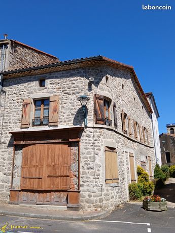 Inconnu 3 pièces 216 m²