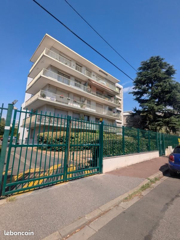 Appartement 2 pièces 31 m² · à Saint-Maur-des-Fossés · 31 m² · 98 000 €