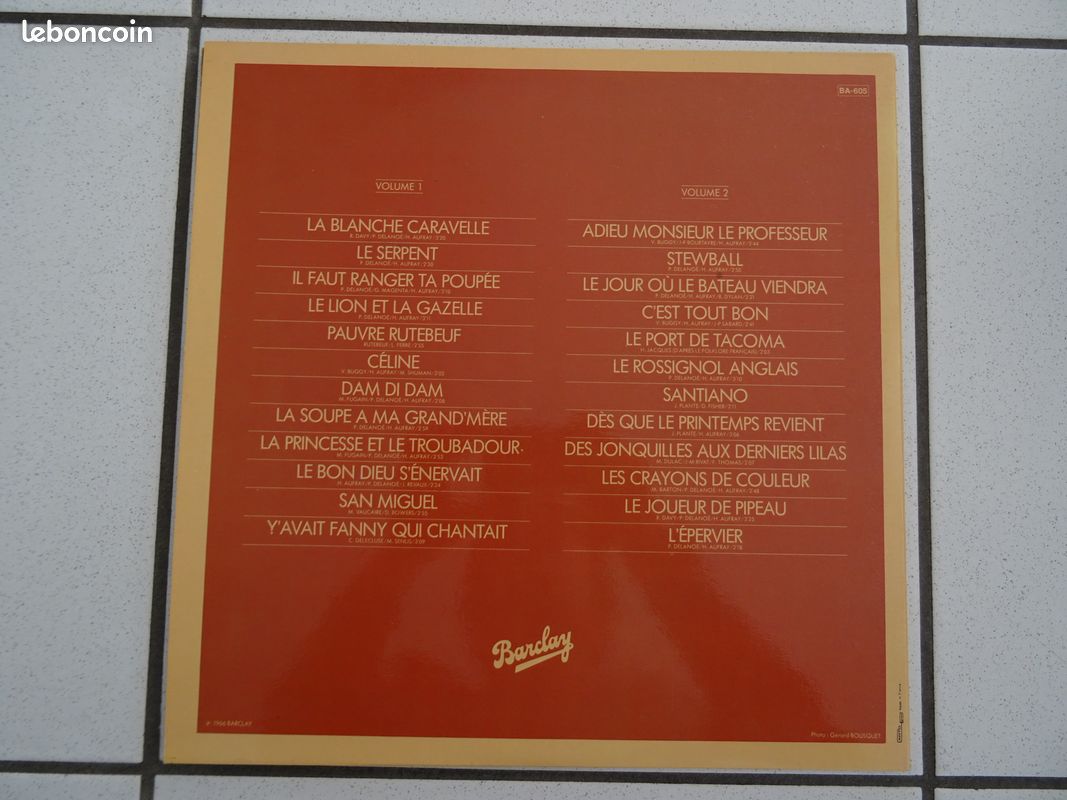 Double album vinyle 33T - Hugues AUFRAY - CELINE / DES QUE LE PRINTEMPS REVIENT... (image 2)
