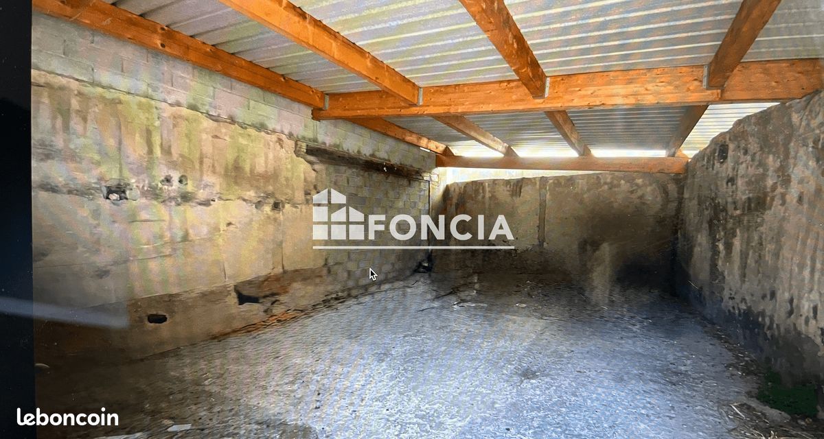 Parking 67 m² · à Valence · 67 m² · 58 000 €