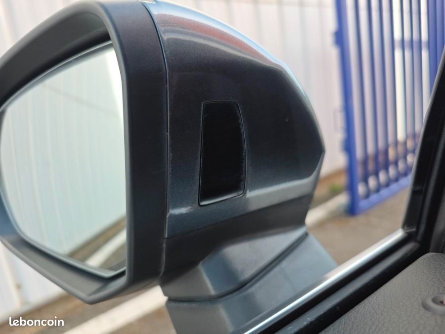 Audi Q3 35 TDI 150 S tronic 7 S line JA19 LED Hayon EL. 1ère Main (image 39)