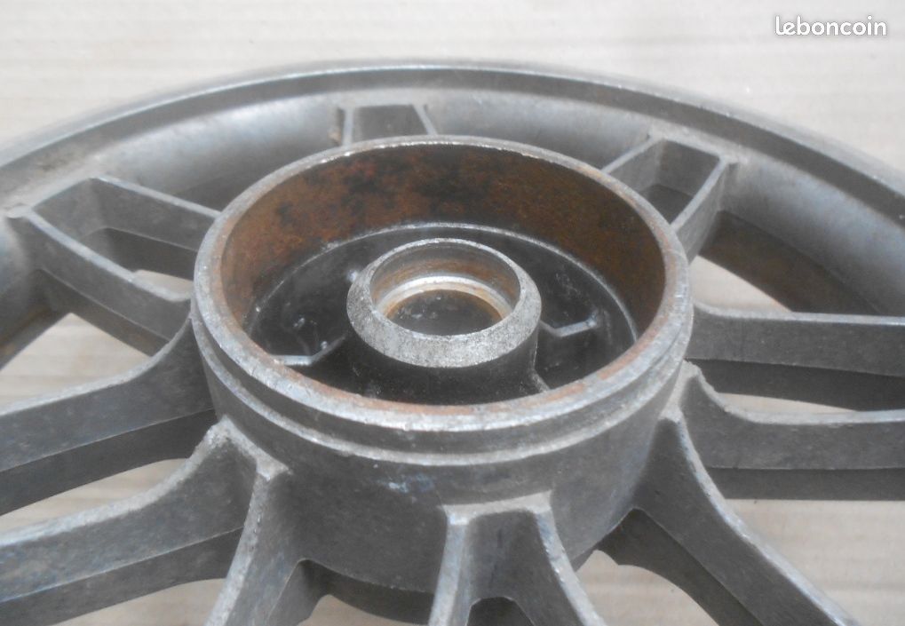 Roue avant de mobyx X7 motobecane occasion (image 2)