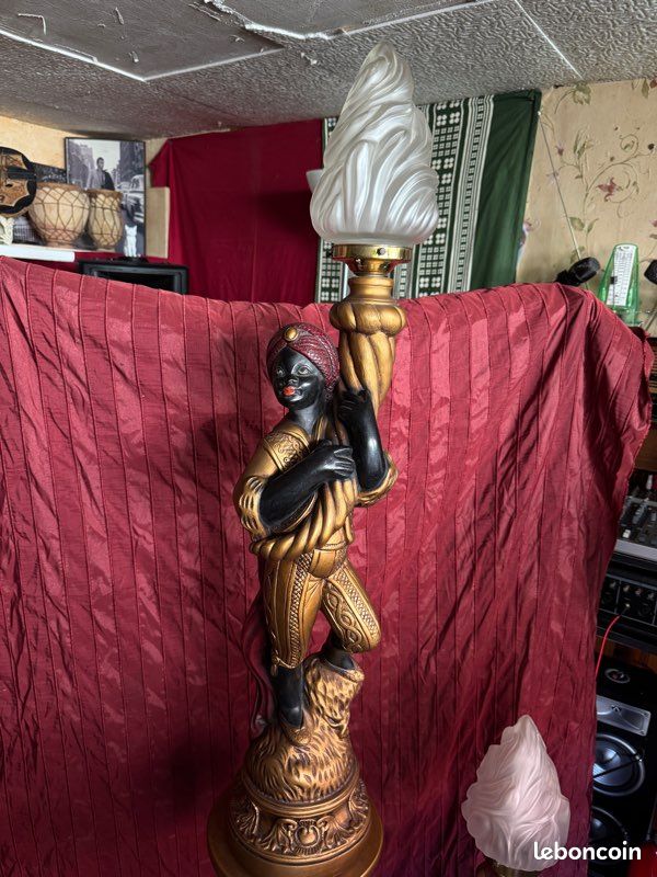 Paire de statuettes / Torchères style Vénitien en plâtre – 94 cm & 1m74 (avec colonne) (image 3)