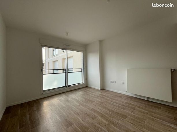 Studio 1 pièce 23 m²