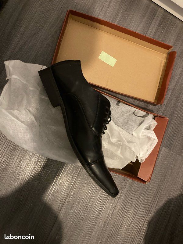 Chaussure de costume (image 2)