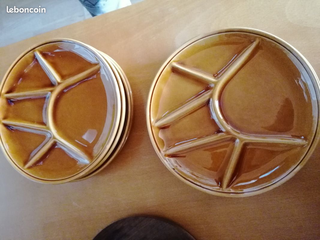 Assiettes à fondue années 1960 (image 1)