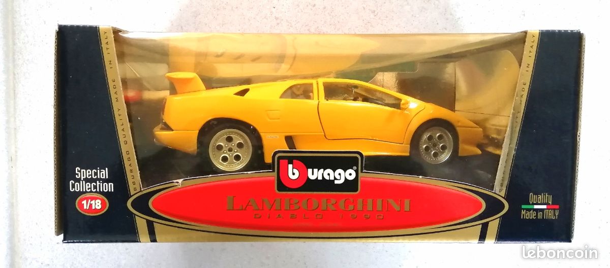 Lamborghini Diablo Rouge 1/18 Mira - Collection