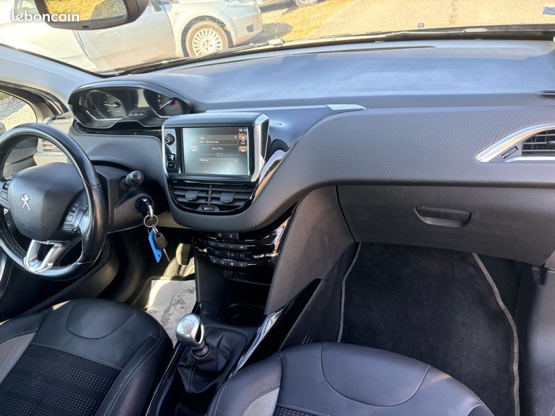Peugeot 2008 HDI (image 4)