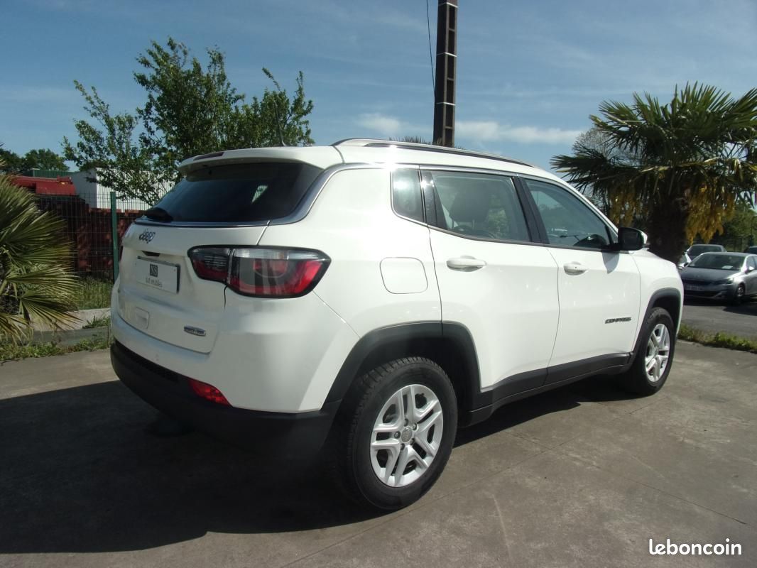 Jeep Compass 1.4 I MultiAir II 140 ch BVM6 Longitude Business (image 8)