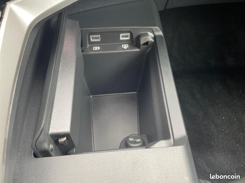 Peugeot 3008 1.2 Hybrid 136 Allure e-DCS6 + GPS / VISION CAMERA 360 (image 26)