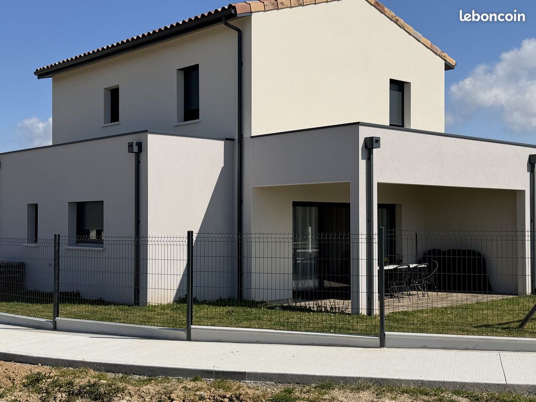Maison 5 pièces 121 m² · à Granges-les-Beaumont · 121 m² · 349 000 €