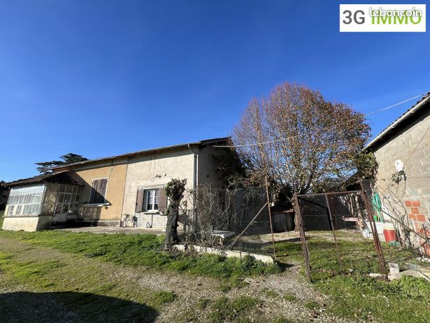 Maison à rénover avec grand terrain et vue dégagée | Cancon