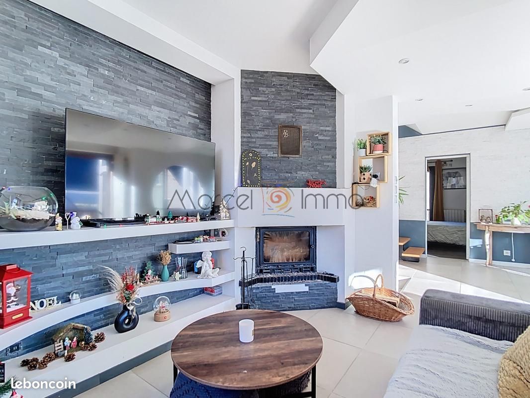 Maison 10 pièces 195 m² · à Mende · 195 m² · 296 000 €