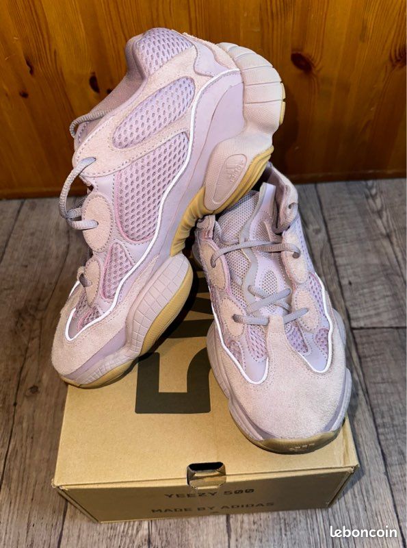 Yeezy 500 (image 2)