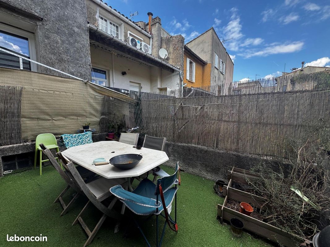 Maison 6 pièces 138 m² · à Tourves · 138 m² · 210 000 €